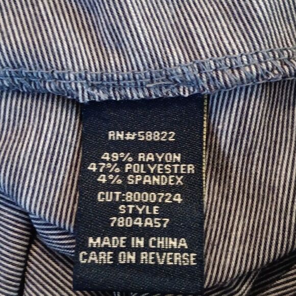 Max Edition Knit Dress - Picture 9 of 11